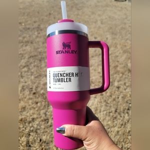 Stanley 40oz  Fuchsia Tumbler